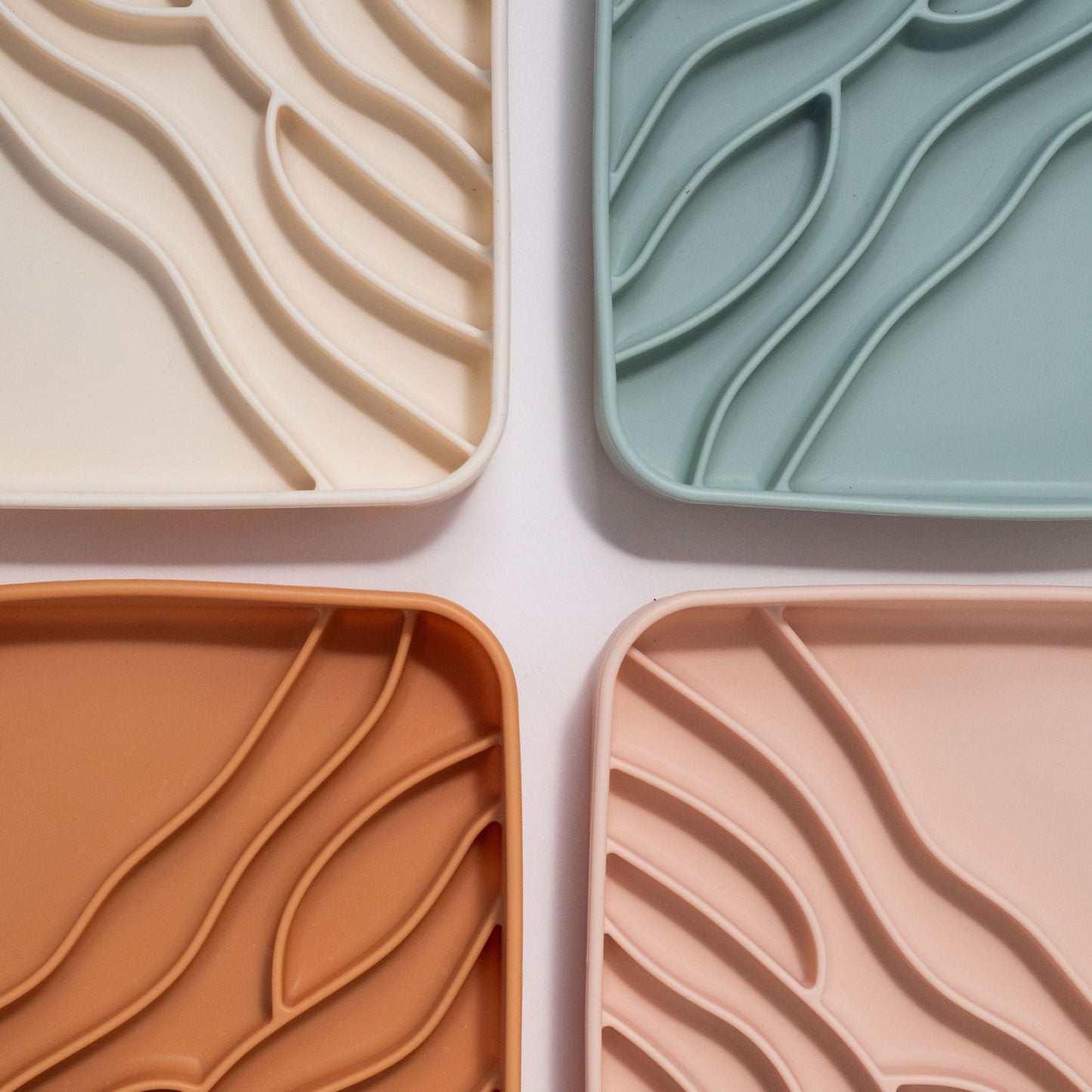 beach slow feeder bowl - buttercream