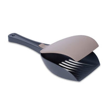 Scoop Shaker