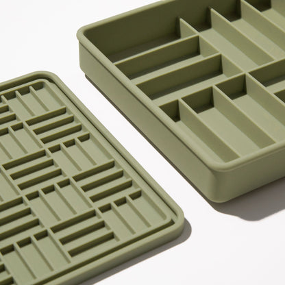 3-in-1 parquet slow feeder bowl - olive URBAN PAW PETS