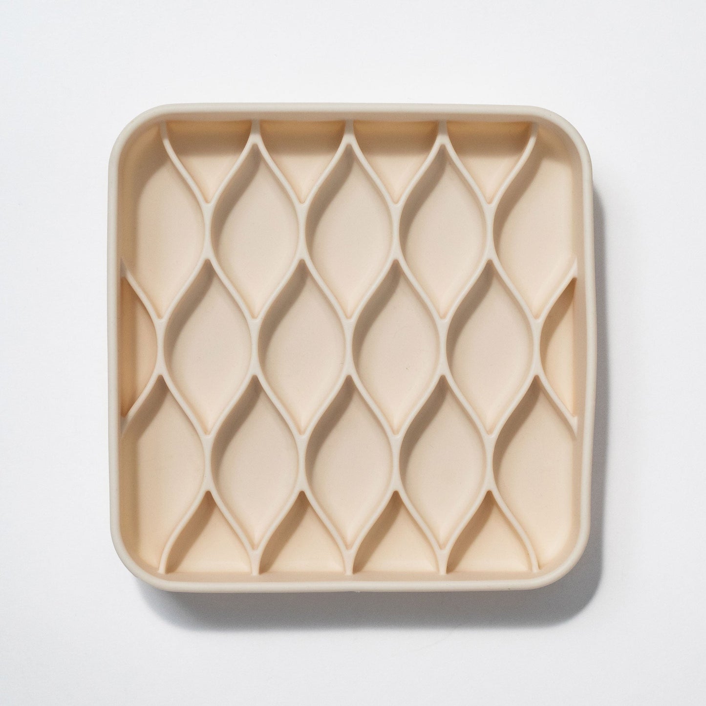 argyle slow feeder bowl - buttercream