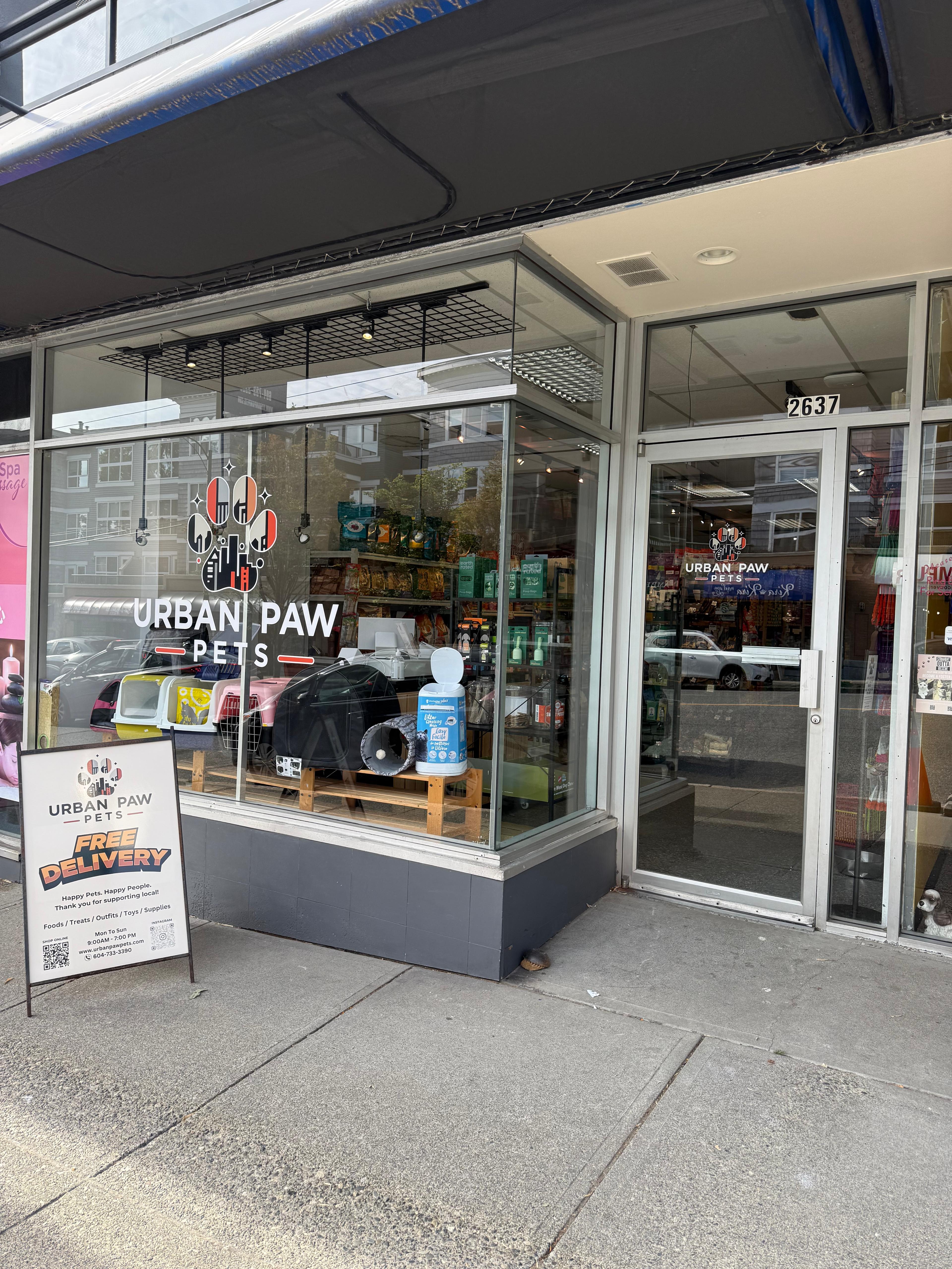 Urban Paw Pets store in Kitsilano Vancouver - Premium pet food and supplies on West 4th Avenue